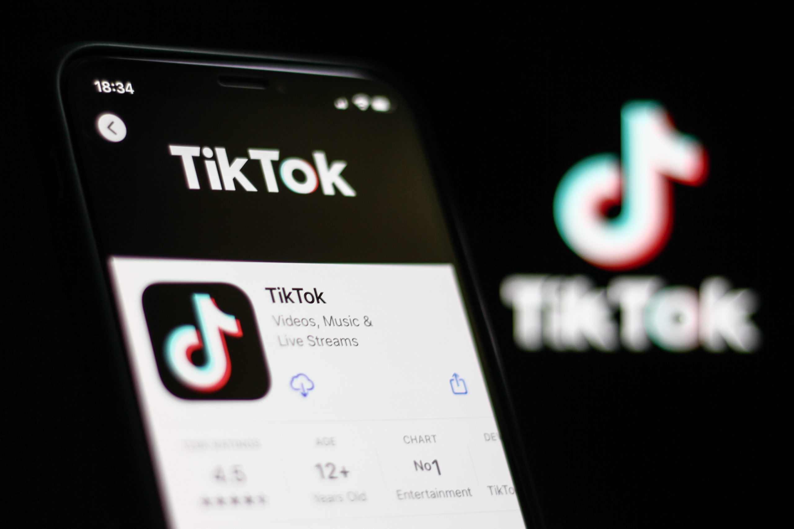 TikTok's new privacy features are aimed at getting teens to think about their safety.