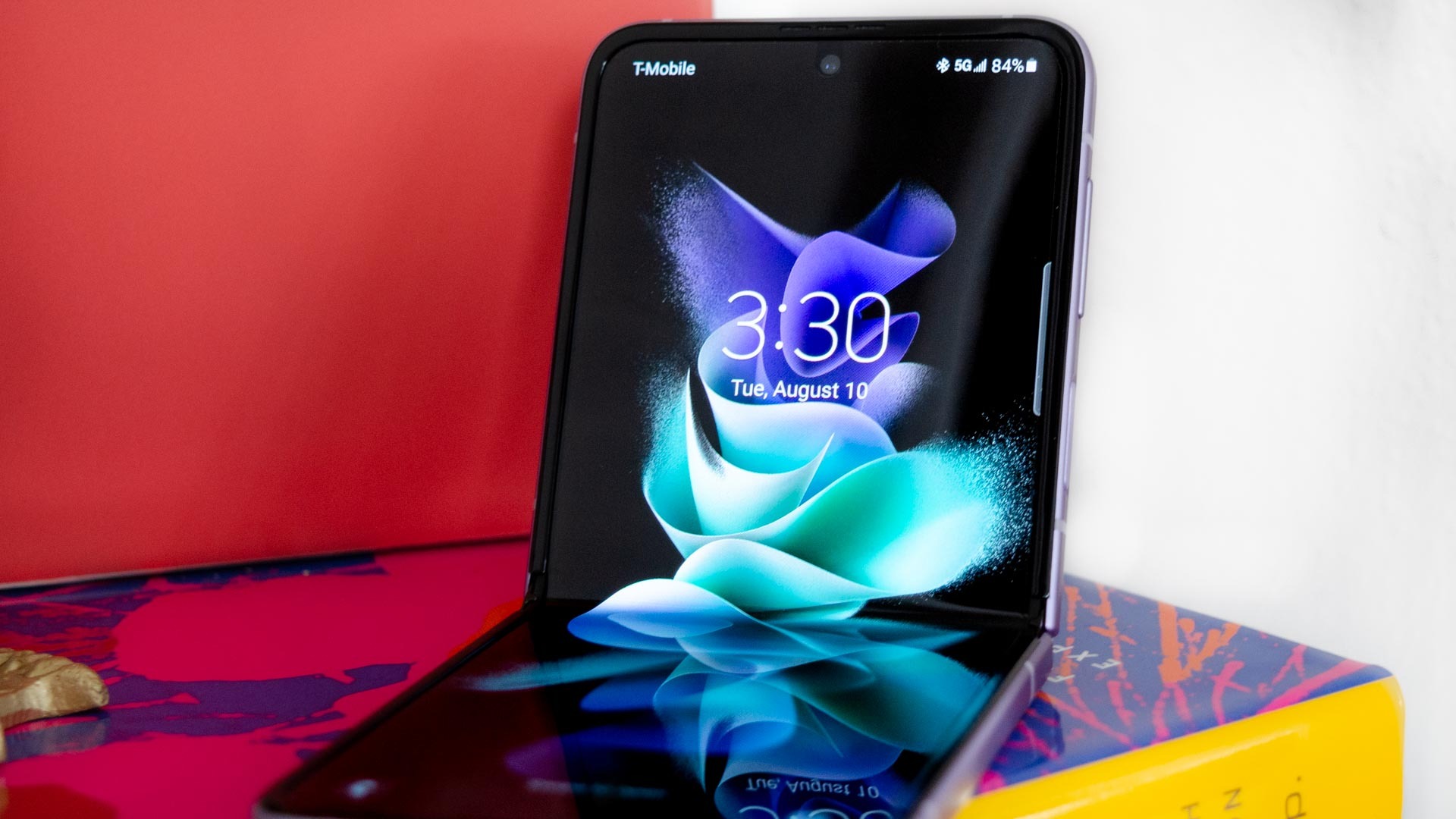 Ultra Thin Glass + Gorilla Glass Victus makes for a very durable combo.