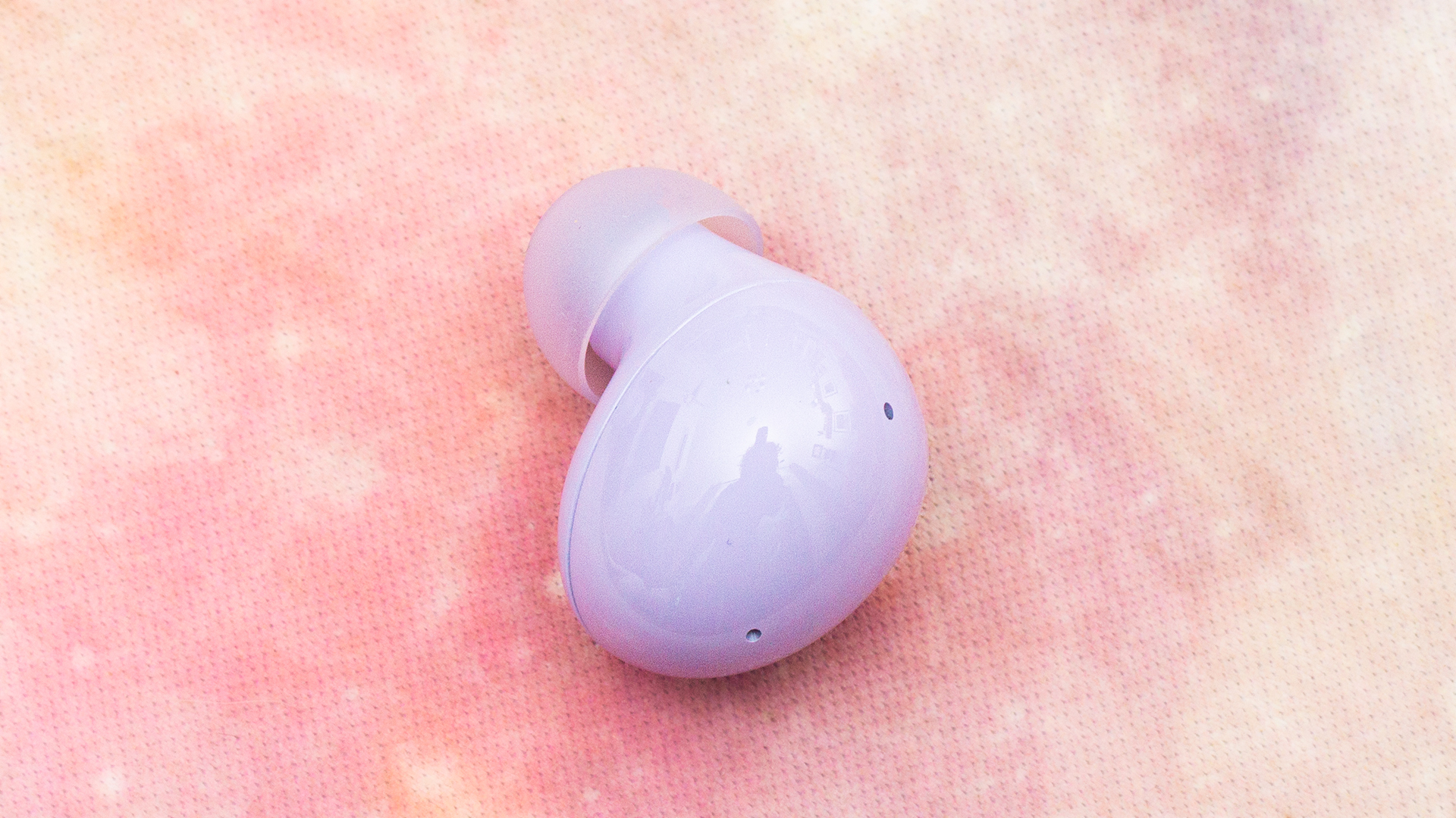 The lavender color option is particularly attractive.