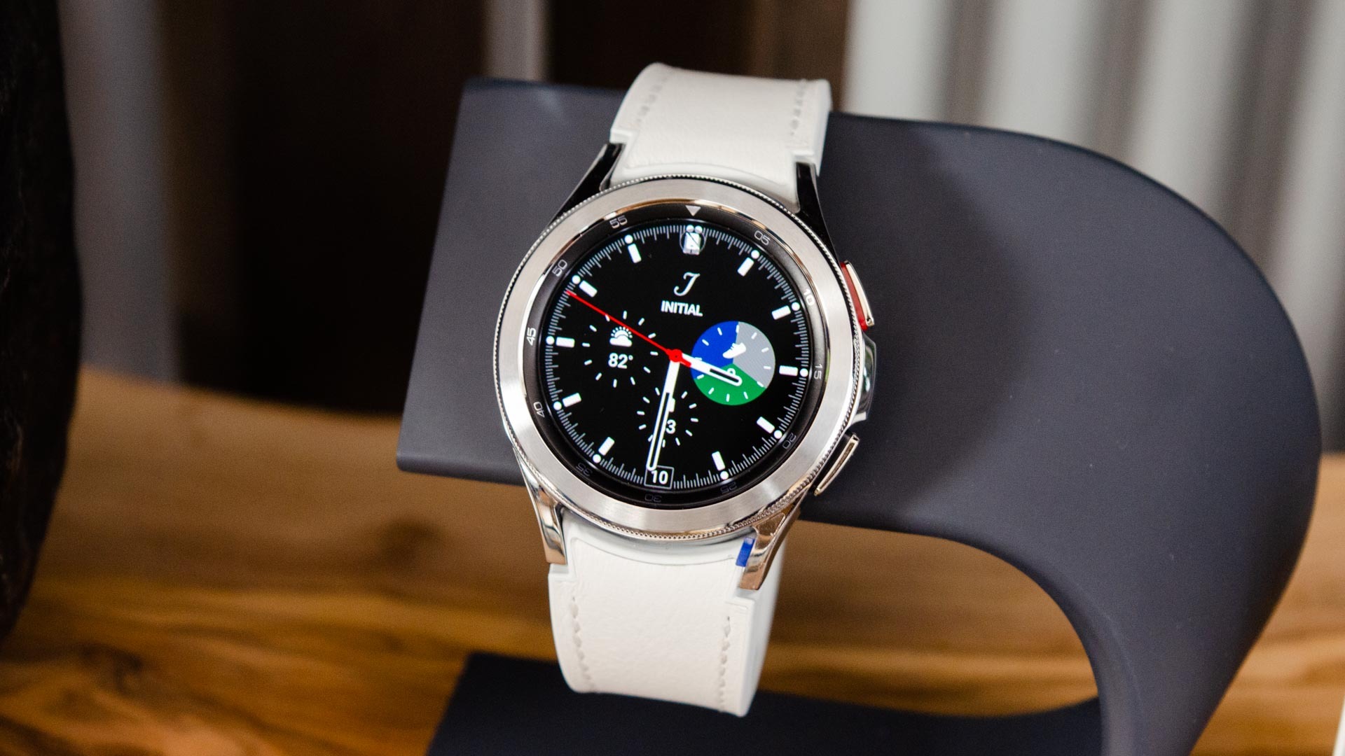 Galaxy Watch Classic brings a rotating bezel and more of a premium vibe.