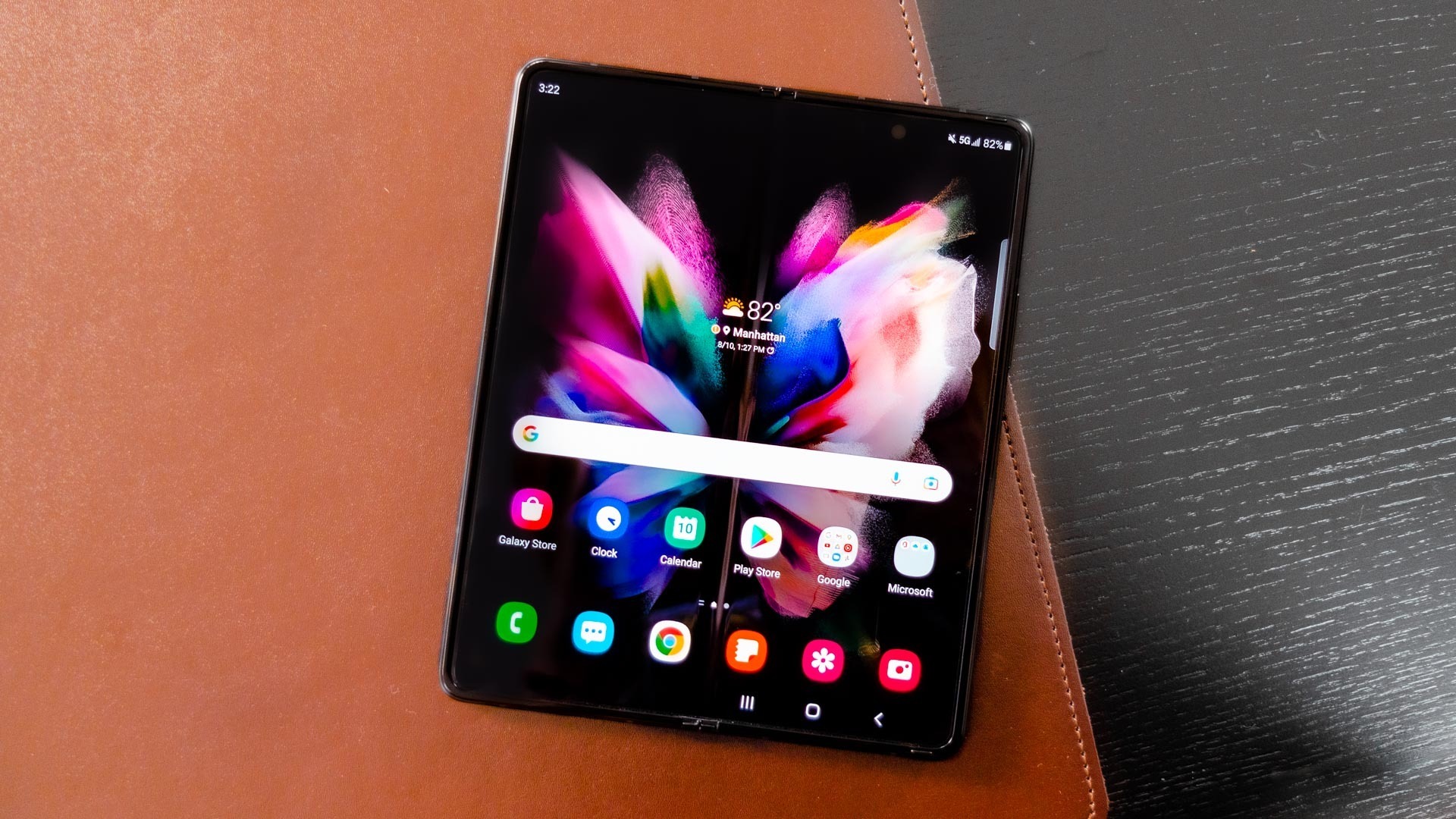 Look how smoothly the two screens flow together.