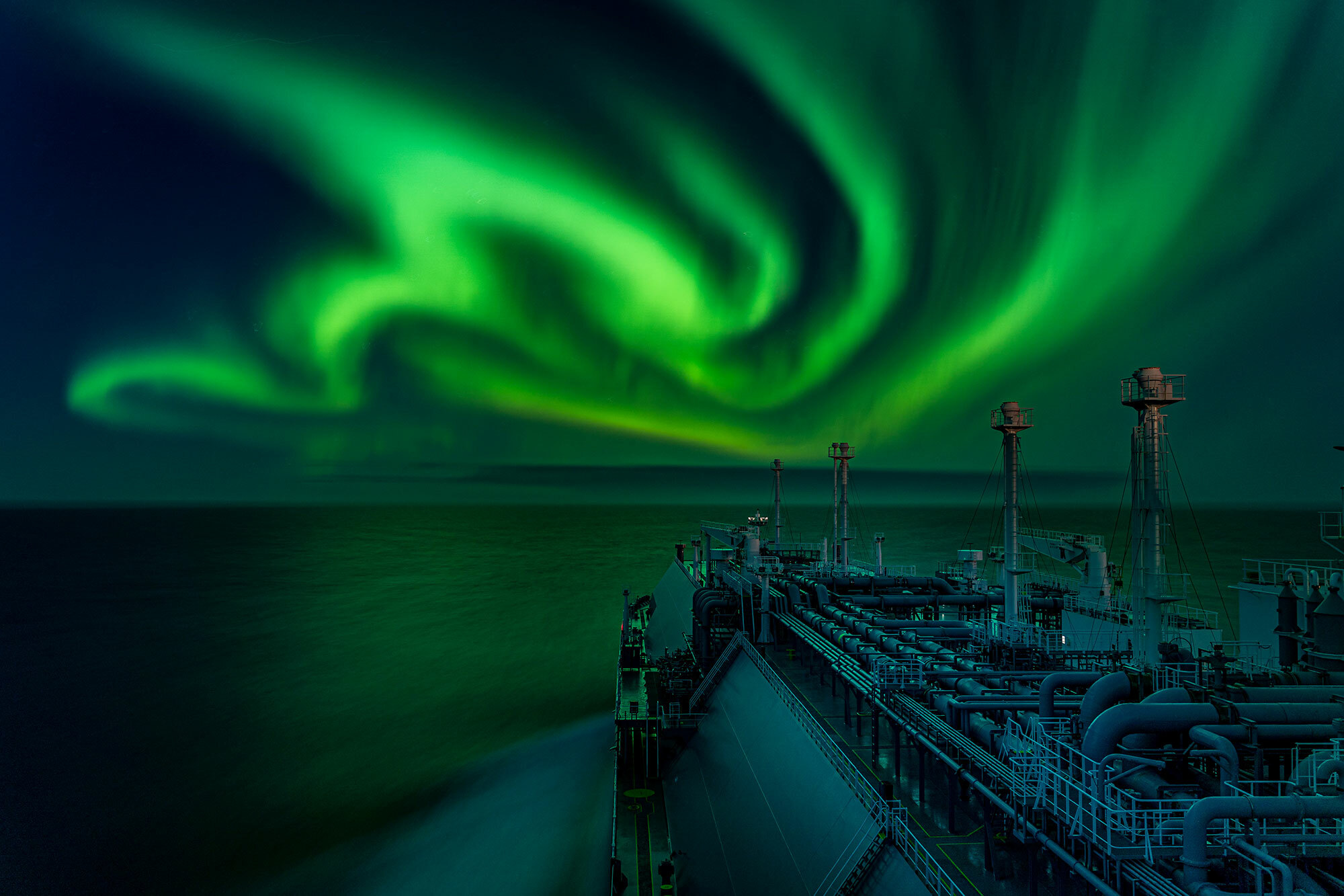 "Polar Lights Dance" by Dmitrii Rybalka (winner).