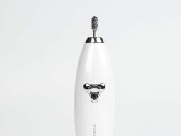 White electric manicure device