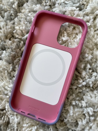 The inside of the same case as above. with a white rectangle on the inner part where MagSafe magnets sit. 