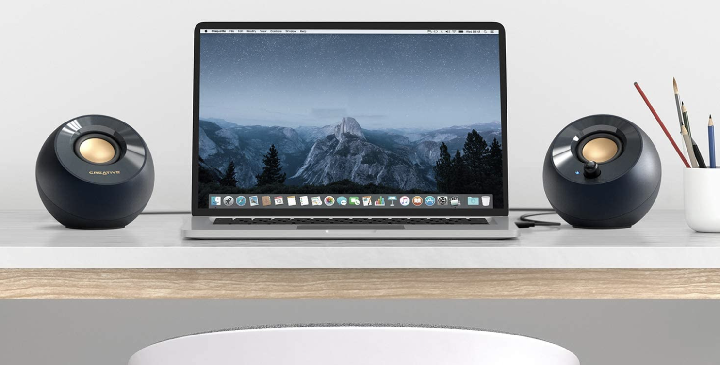 laptop with speakers