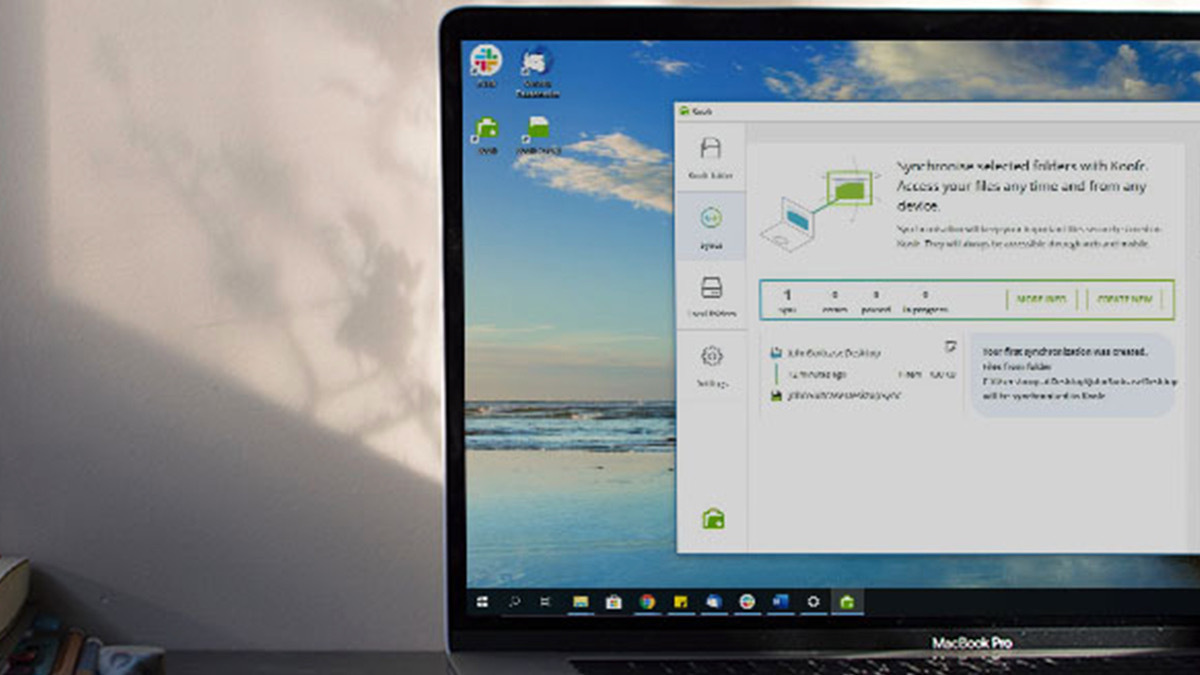 Laptop screen with koofr window open
