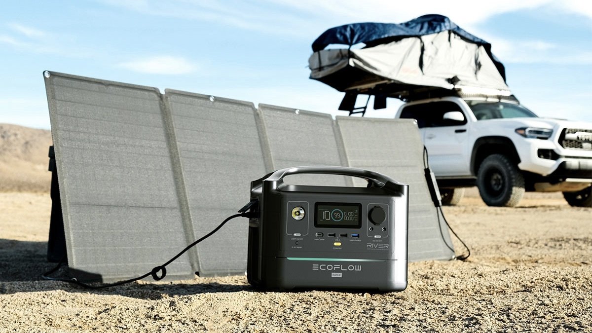 EcoFlow 110W Solar Panel next to the EcoFlow Portable Generator.