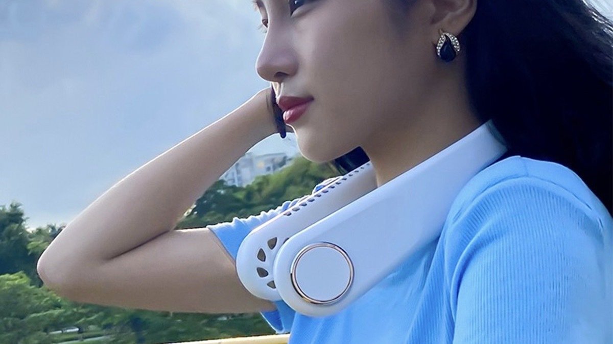 Person wearing a Cool Blades 4.0 Wearable Fan.
