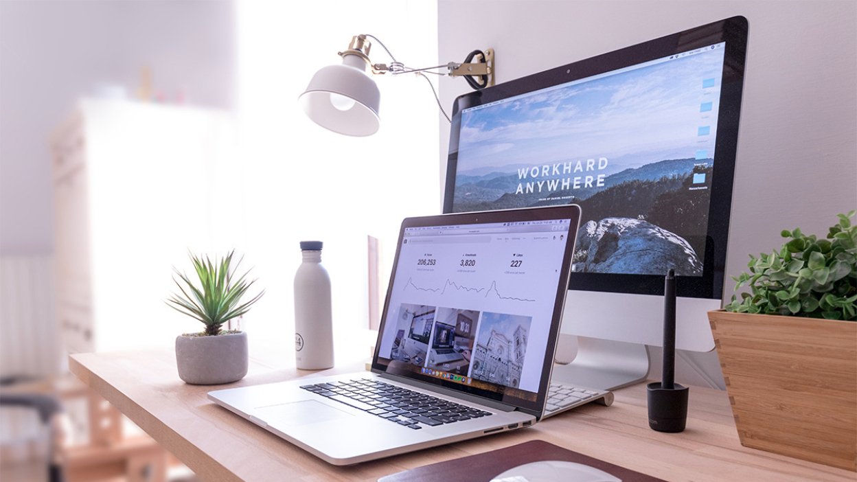 Multiple screens on desk