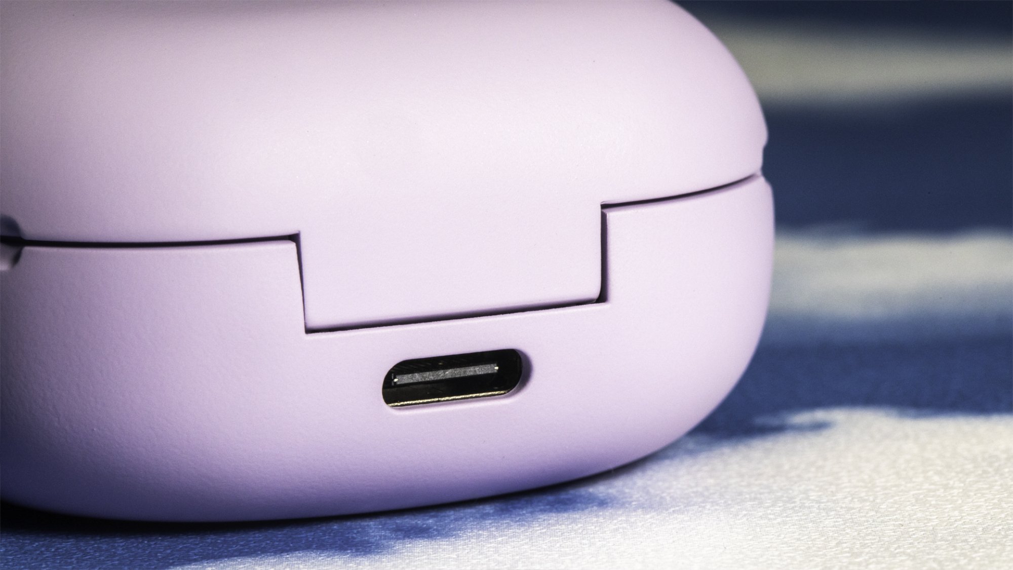 Samsung Galaxy Buds 2 charging case charging port