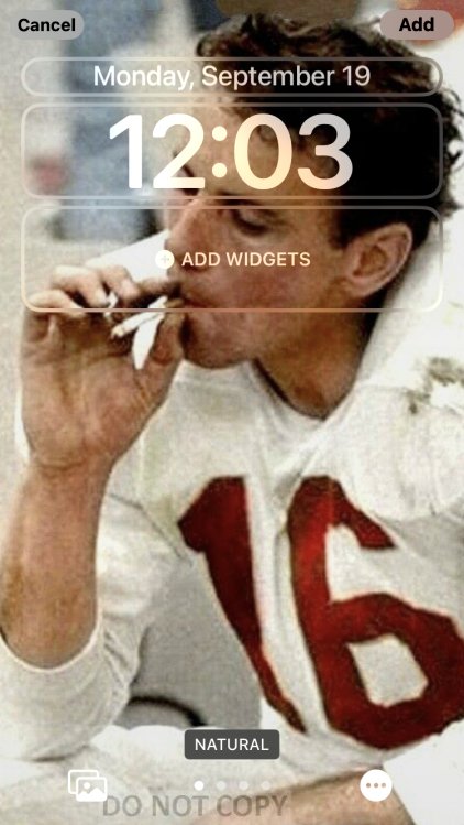 iPhone lock screen customization menu