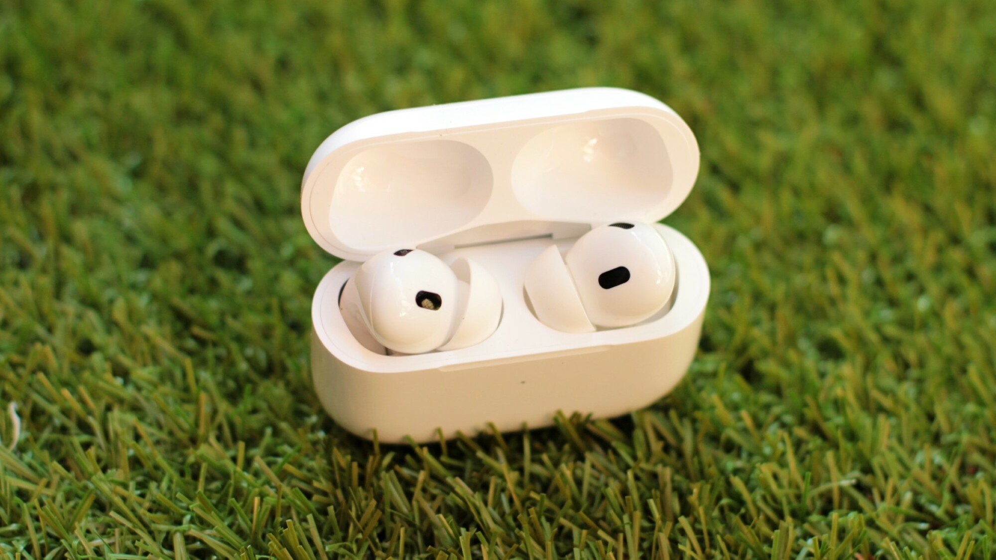 Apple AirPods Pro 2 and charging case