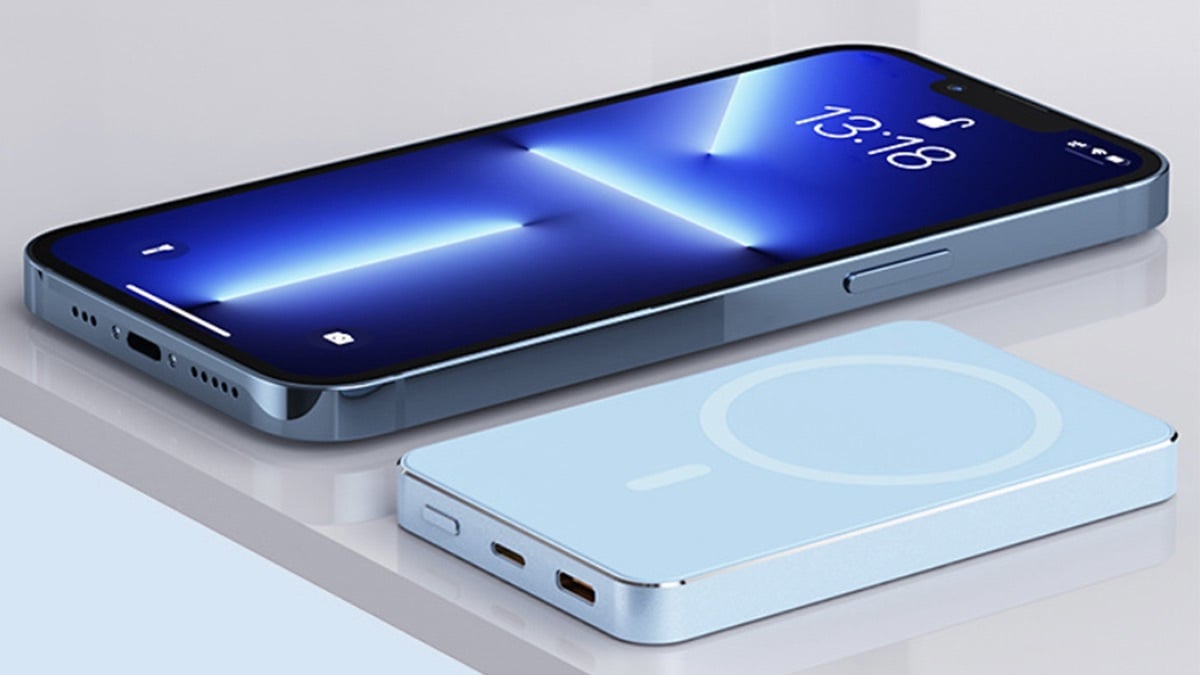 Speedy Mag Wireless Charger for iPhone on a table.