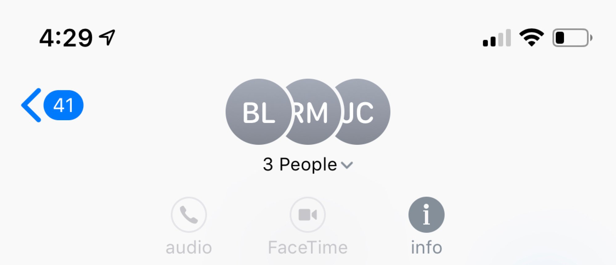 Screenshot of opening info button group chat on iMessage