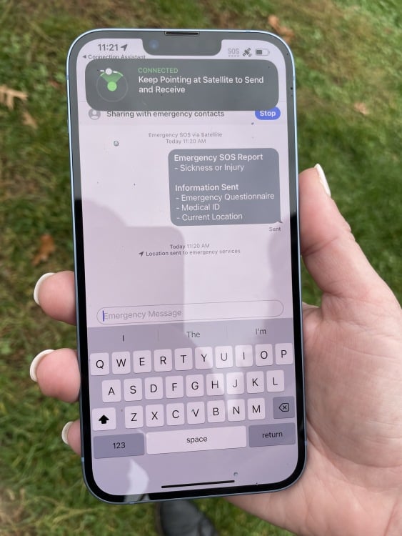 emergency sos via satellite showing emergency services chat on iPhone 14