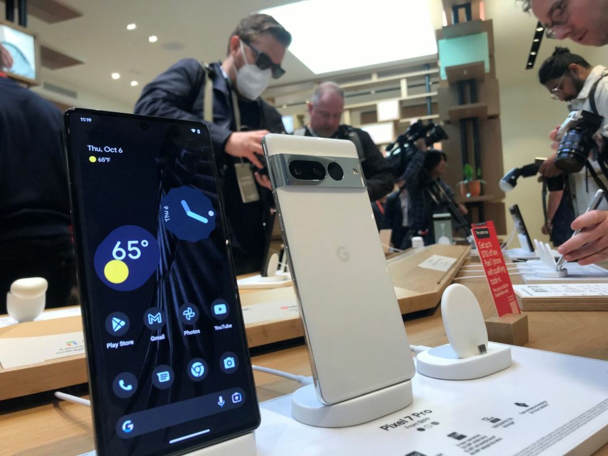 Pixel 7 Pro on display