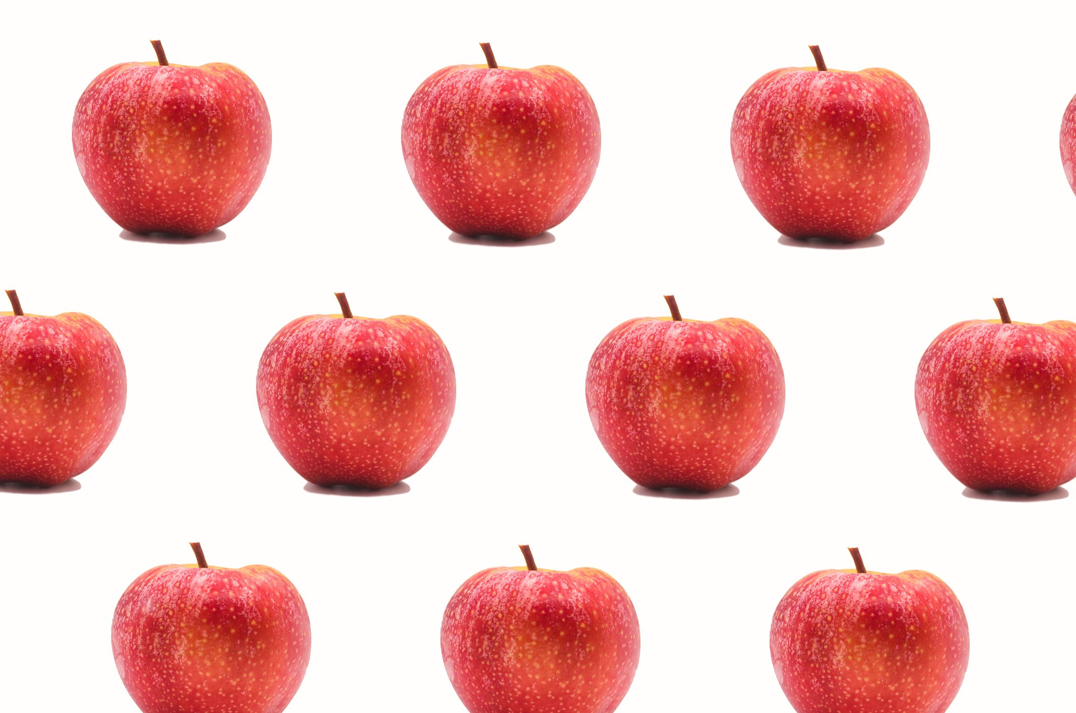 An apple replicated in a horizontal pattern