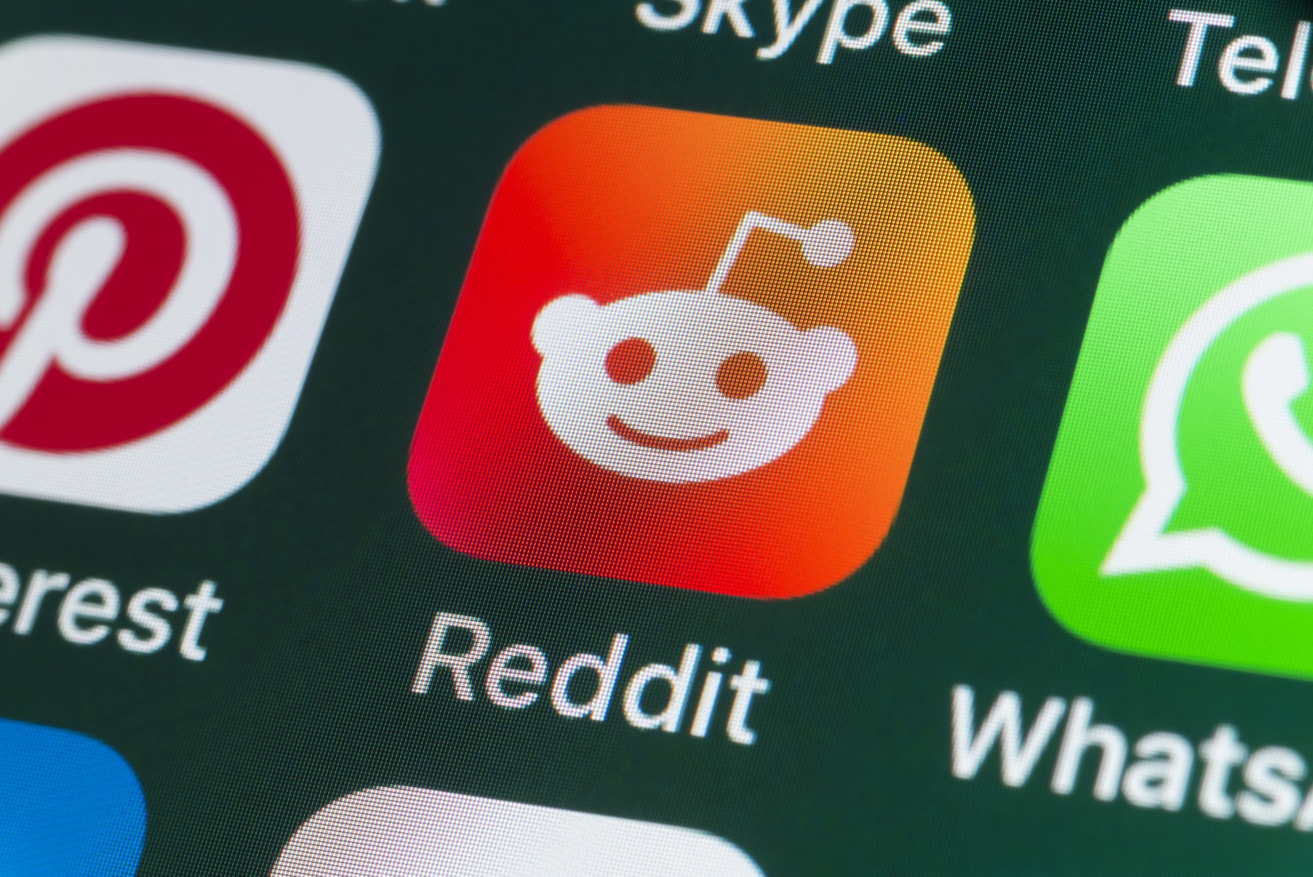 Reddit 'Alien' app logo for iPhone