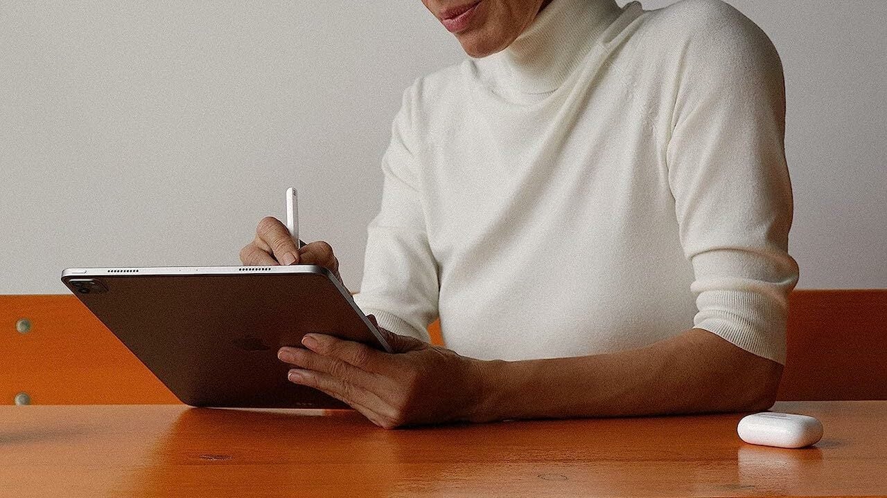 Person using Apple iPad Pro