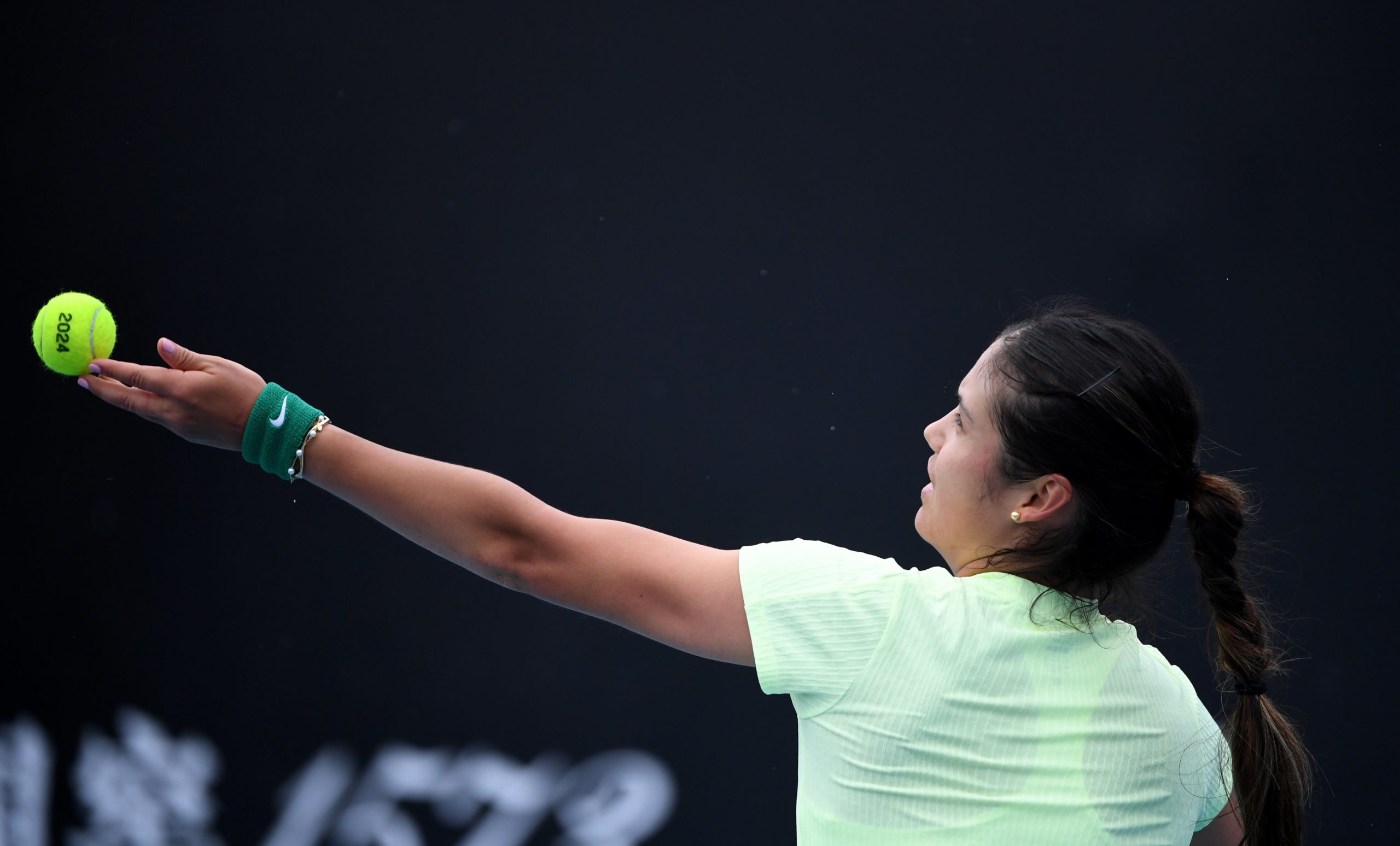 Emma Raducanu of Great Britain prepares