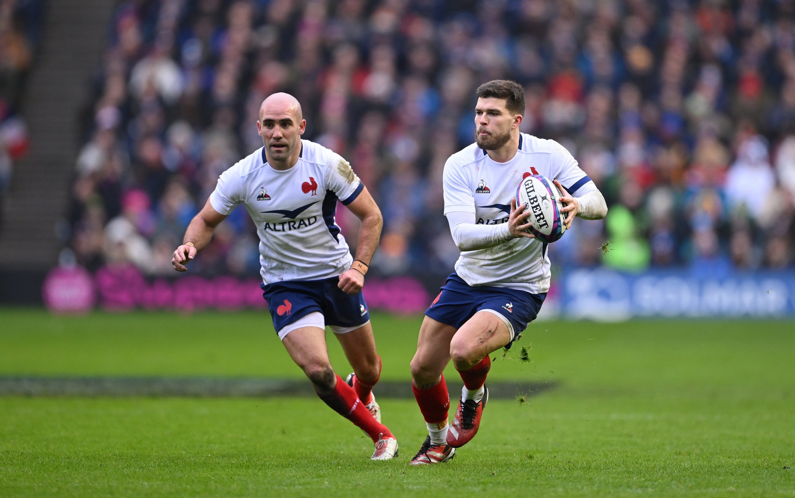 France fly half Matthieu Jalibert in action