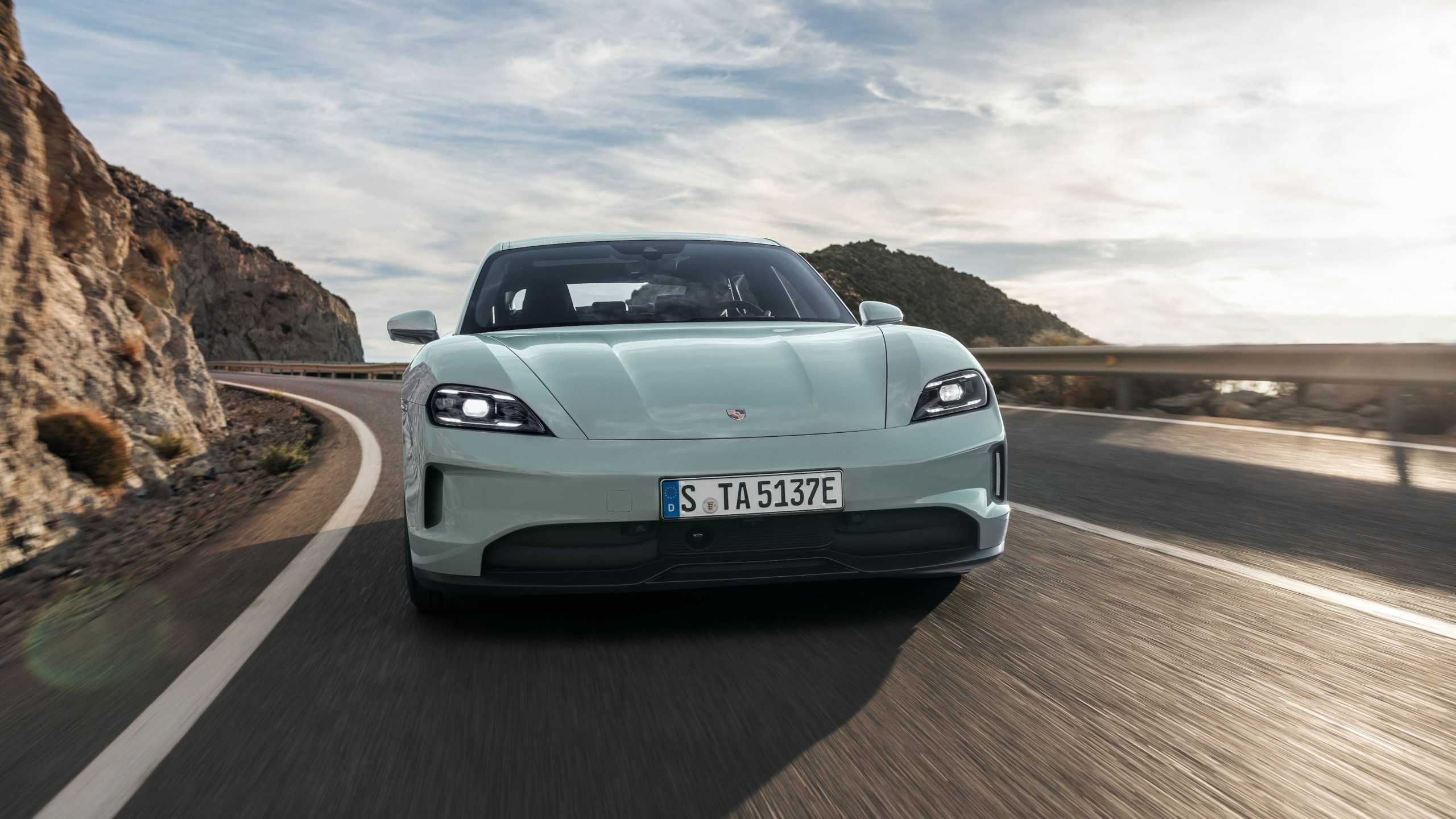 Porsche Taycan 2025