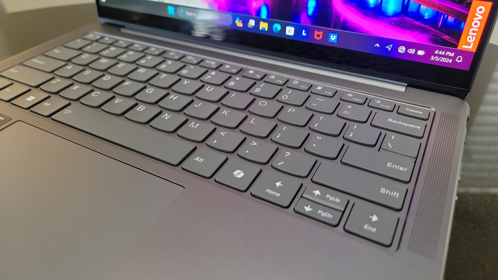 Lenovo Slim 7 14