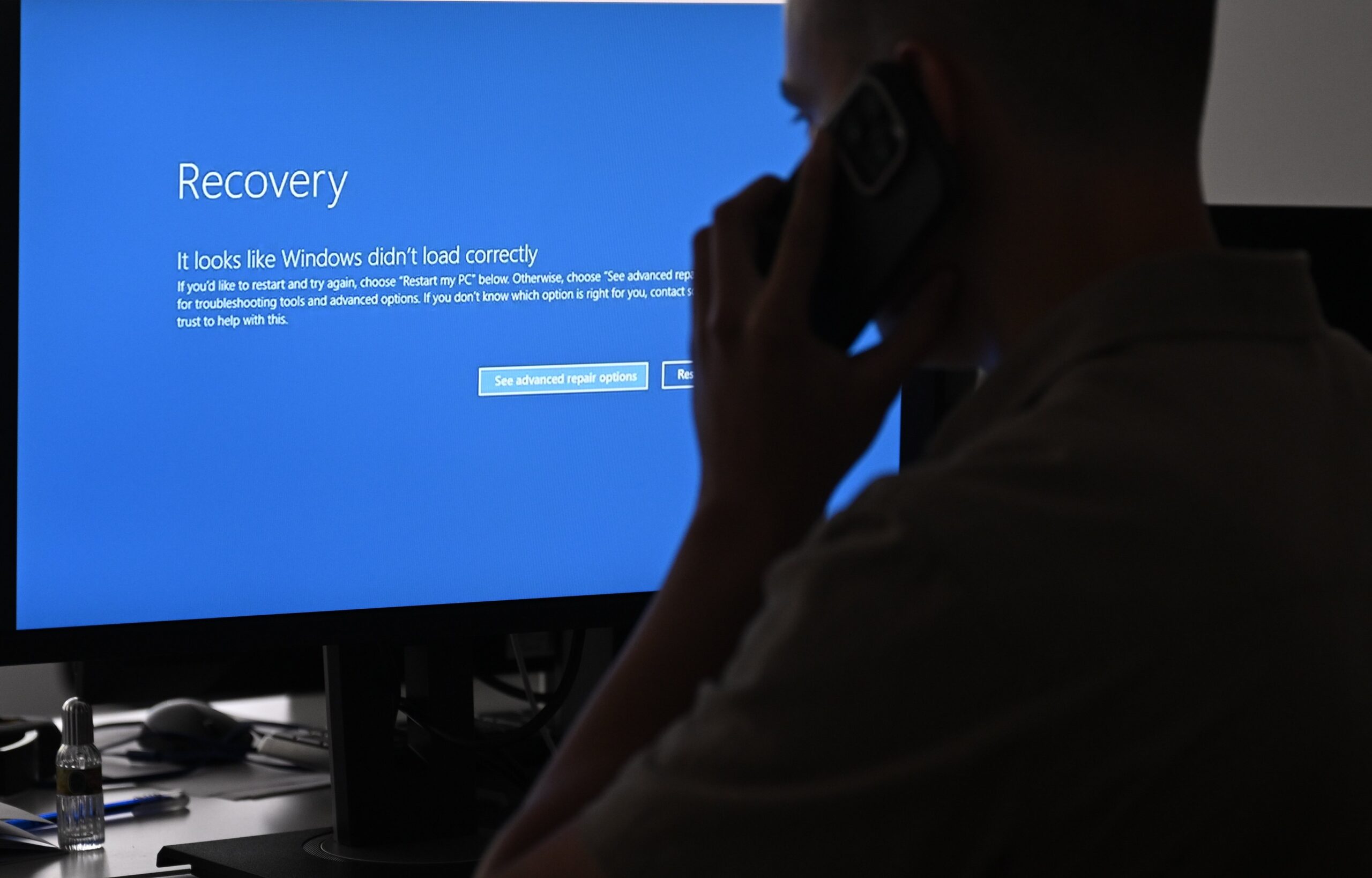 Microsoft CrowdStrike blue screen