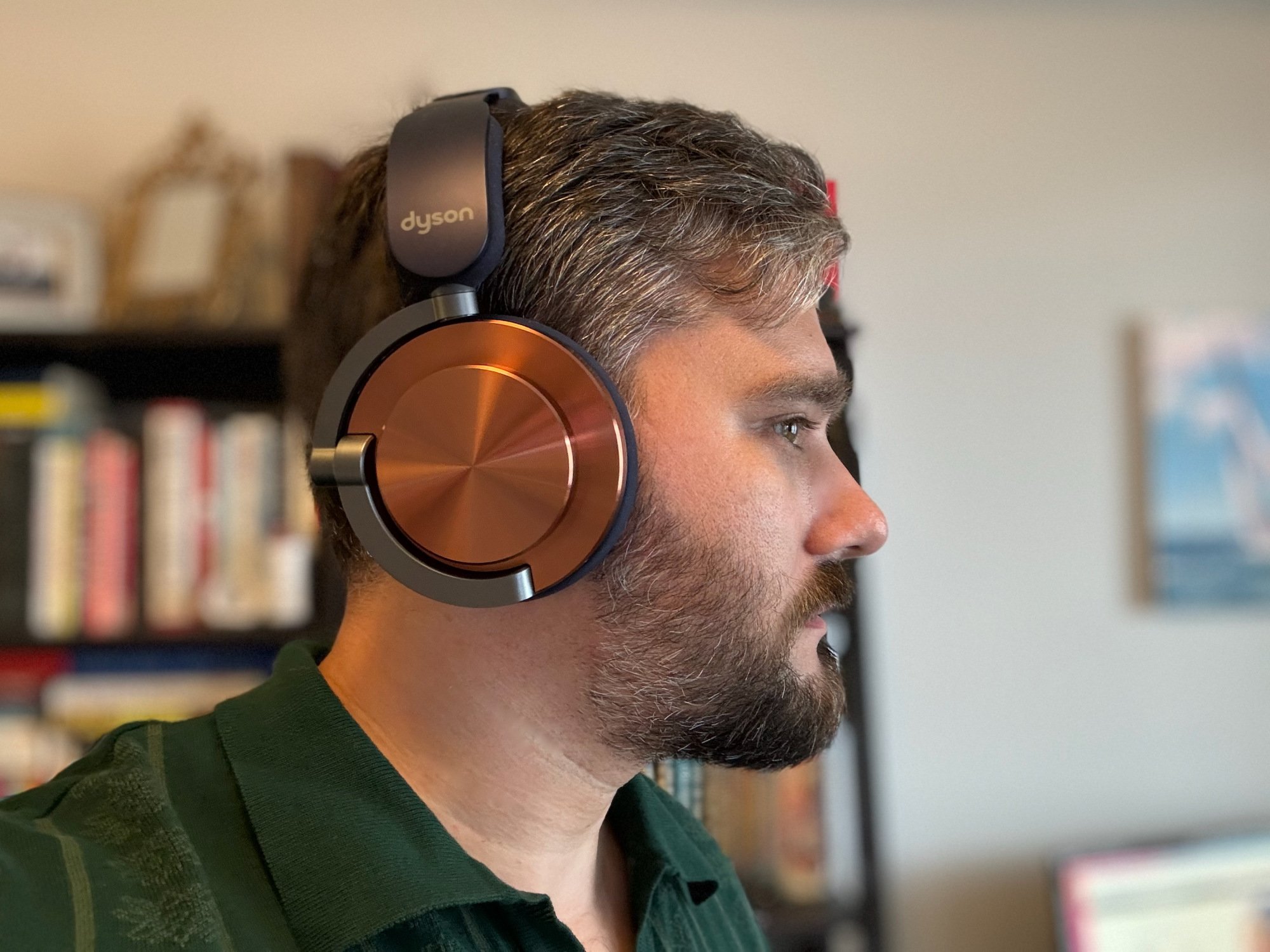 man wearing the dyson ontrac headphones