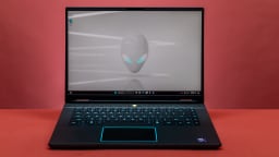 Alienware m16 r2