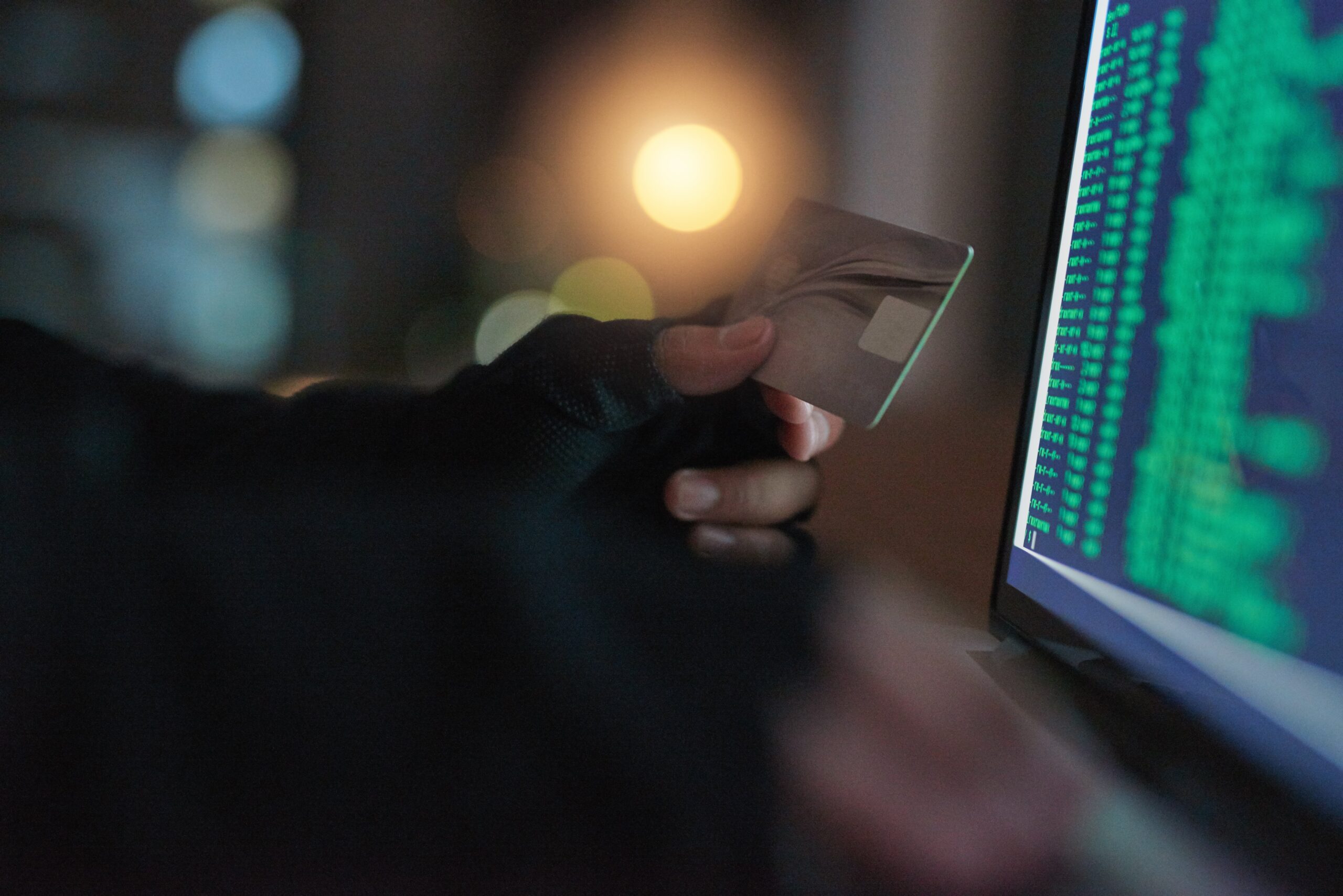 Hacker with stolen credit card