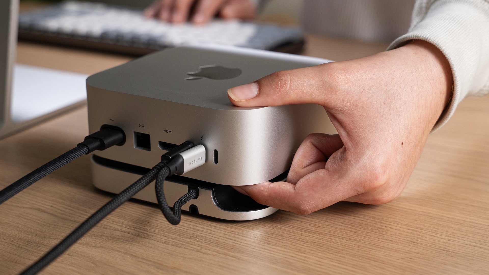 Satechi Mac mini hub