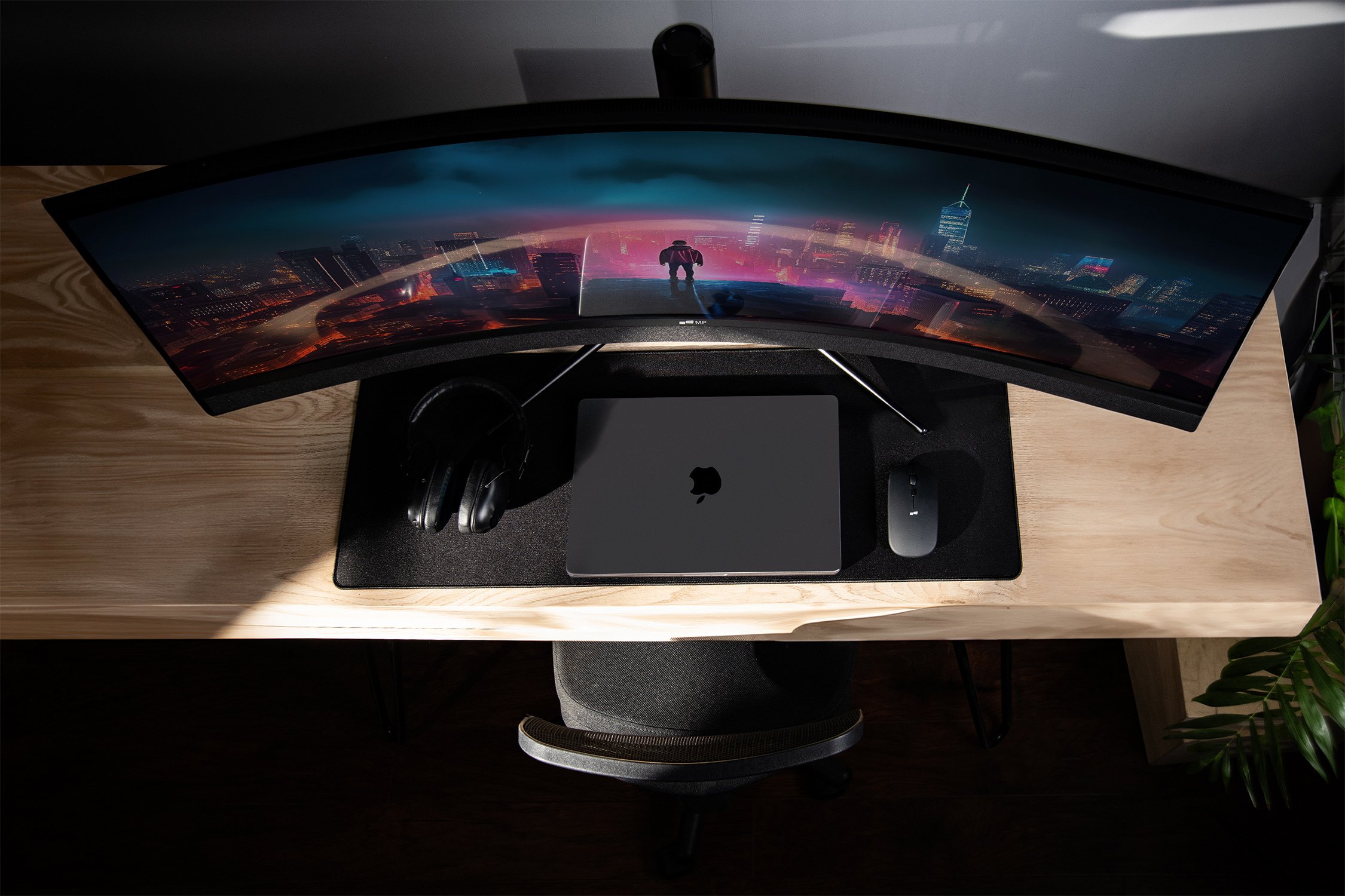 Ultrawide Curved Gaming Monitor
