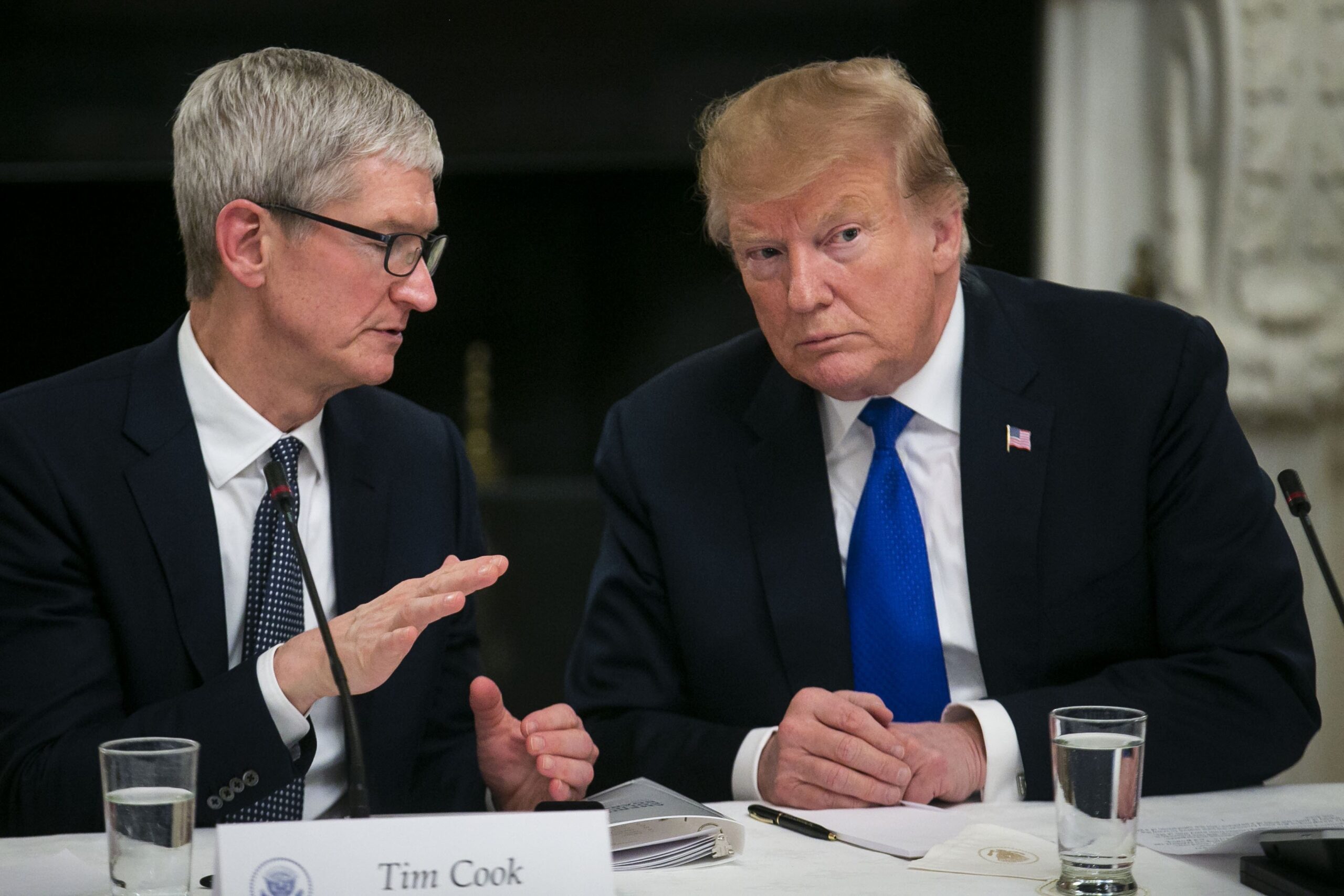 Apple CEO Tim Cook and Donald Trump