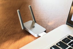 Deeper Connect Air Portable Decentralized VPN Travel Router