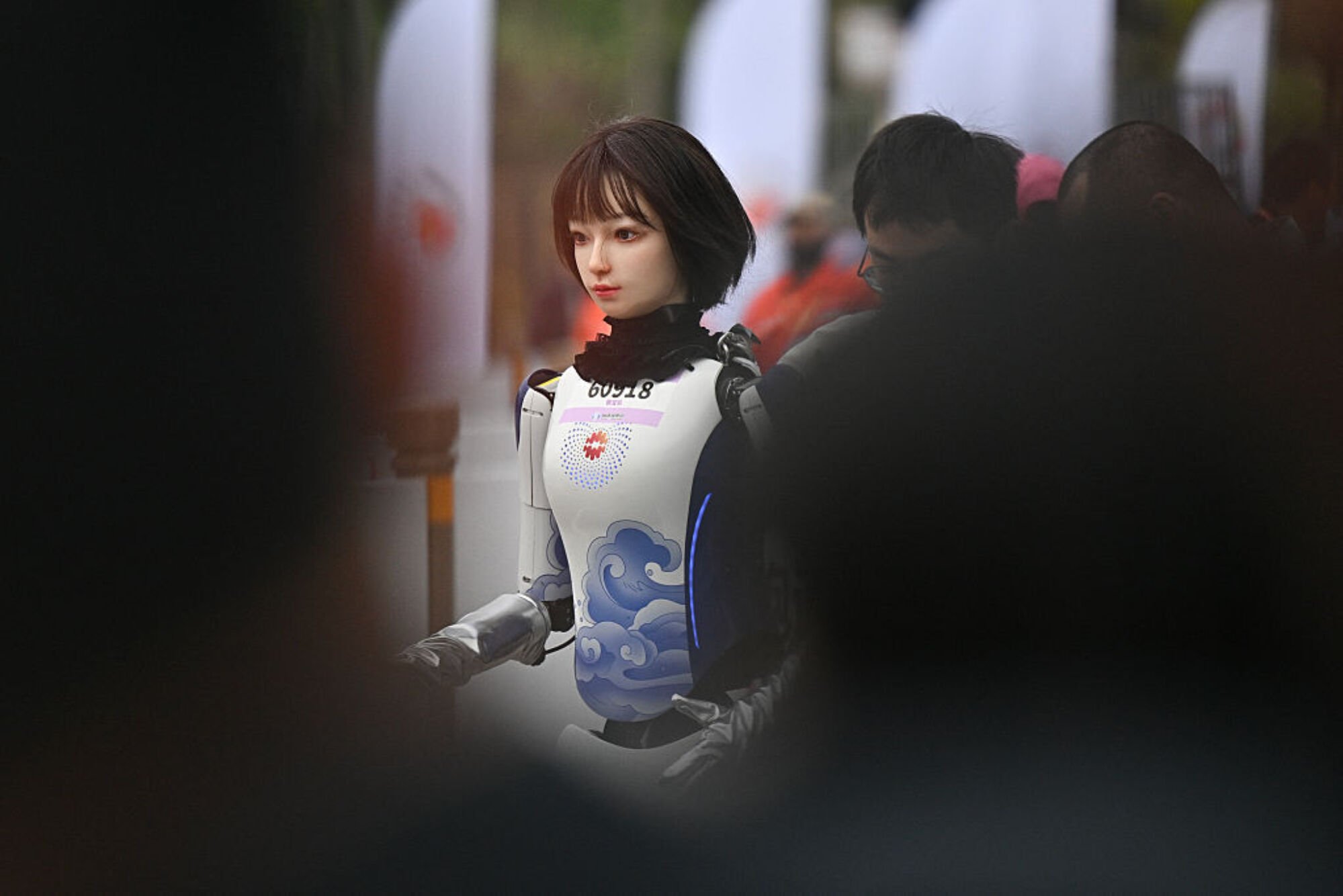 humanoid robot competing in the beijing half-marathon