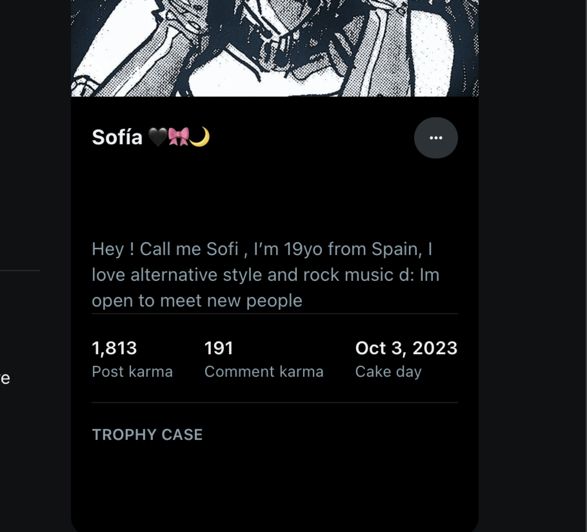 Screenshot of a Reddit profile for user u/Upset_Coach3126, displaying the name "Sofía" with black heart, pink bow, and crescent moon emojis.