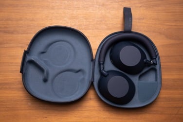 the sony xm6 headphones with travel case