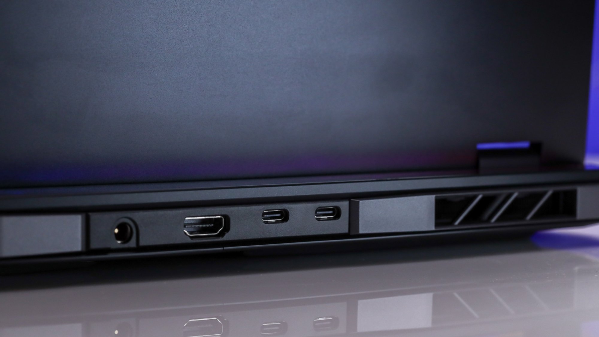 the acer predator helios 16's back ports