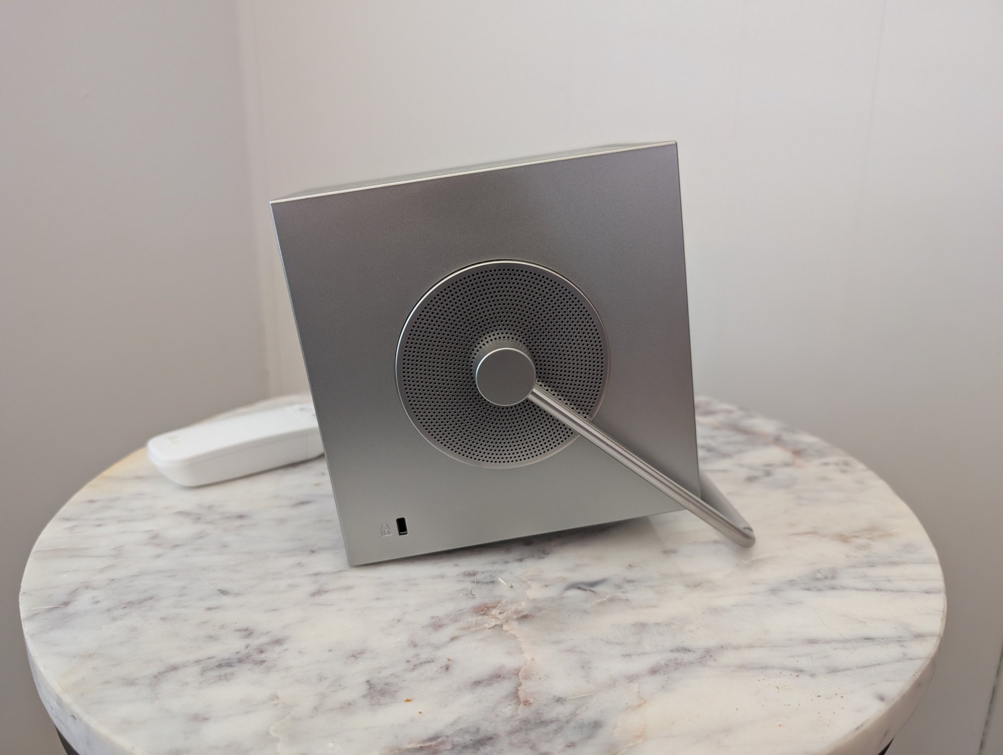 a side view of the LG CineBeam Q 4K projector