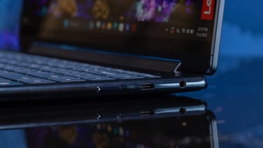 right side ports of the lenovo yoga 9i