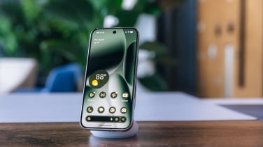 google pixel 10 on pixelsnap charging stand