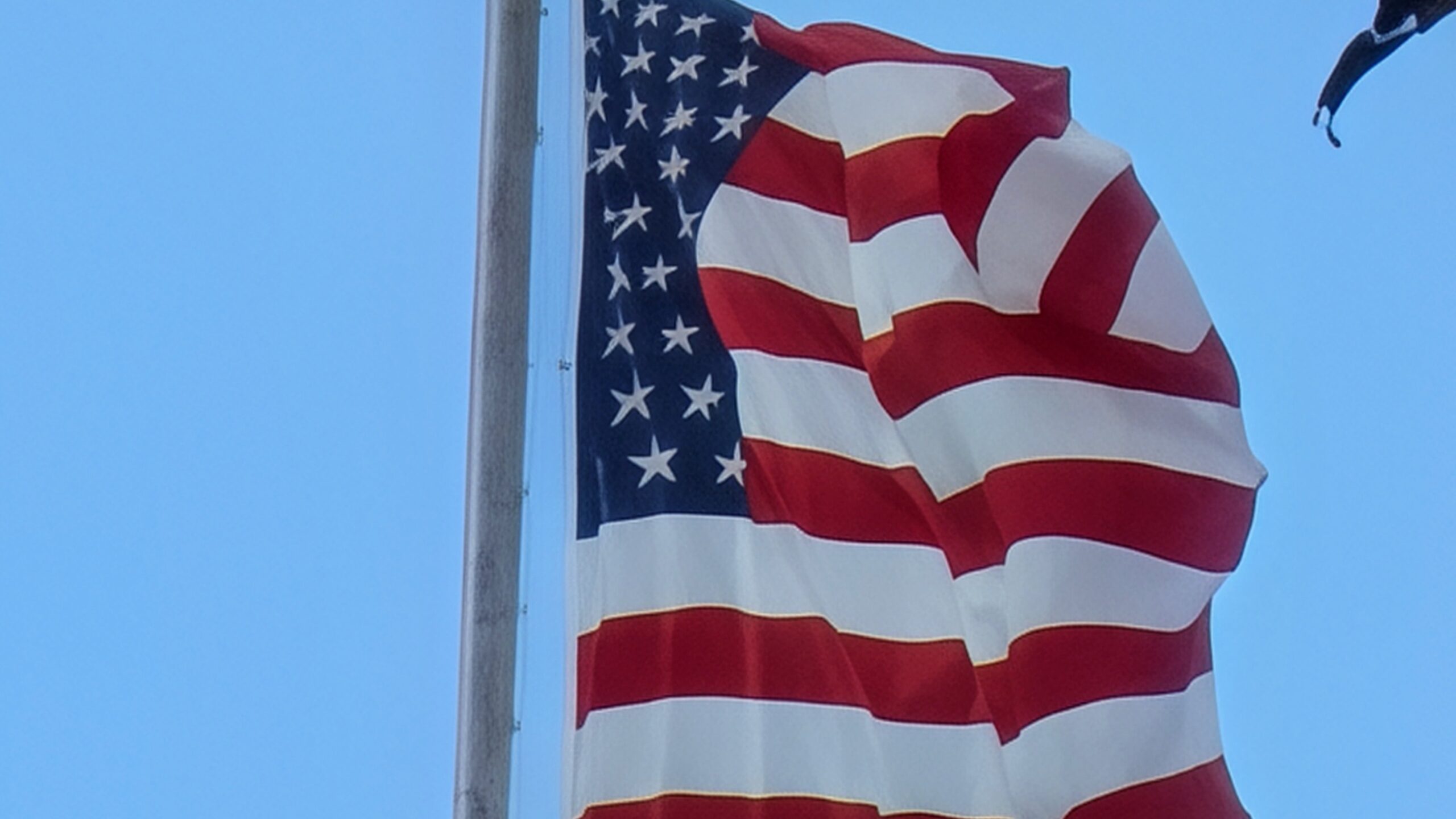100x zoom on pixel 10 pro showing american flag