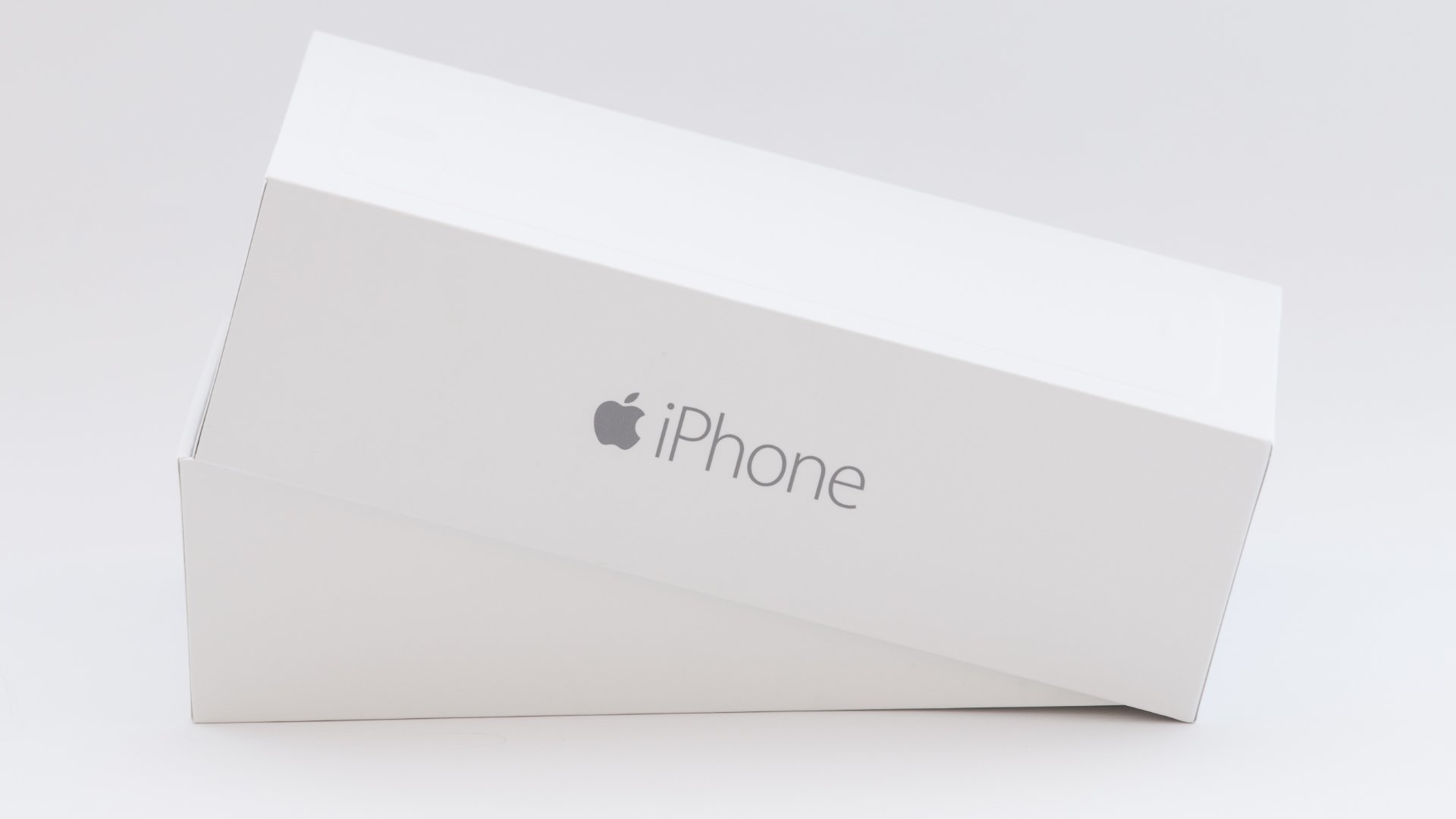 Apple iPhone box
