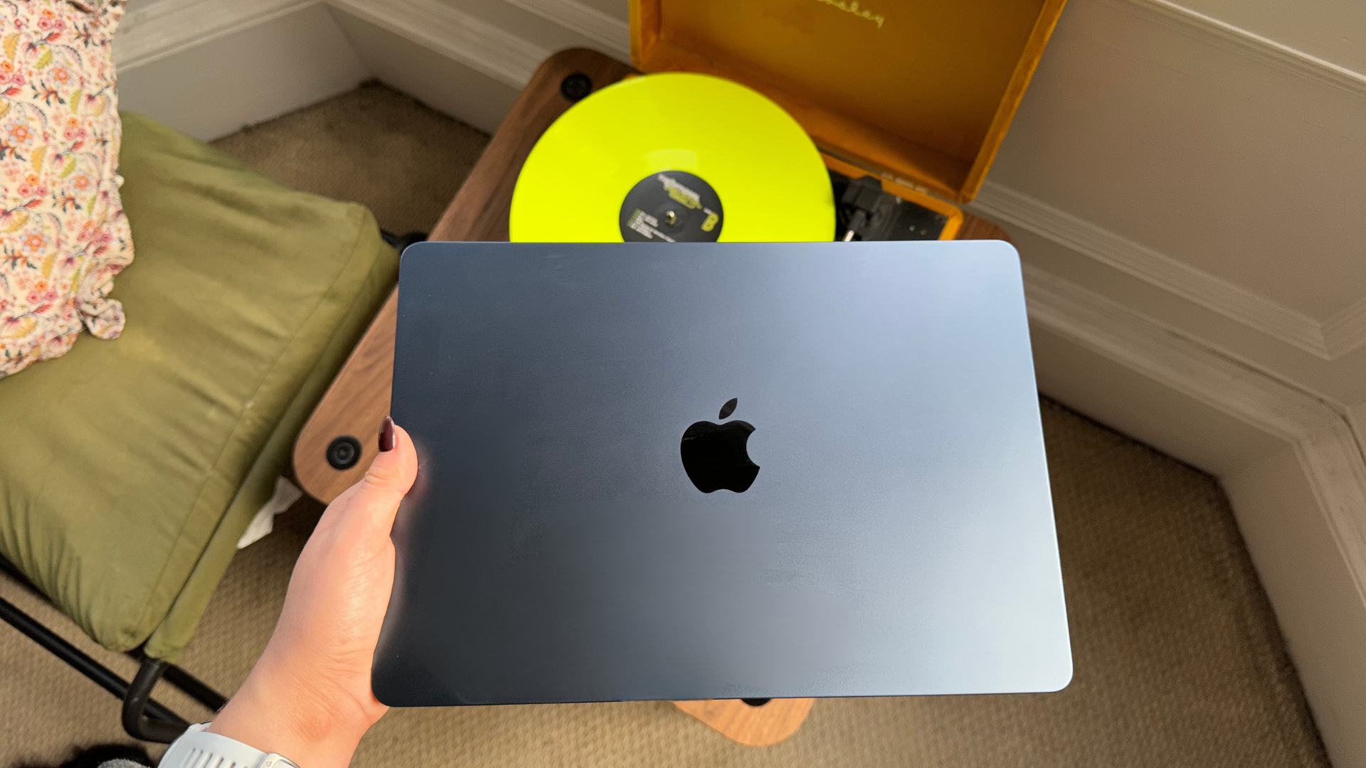 Apple 2025 MacBook Air