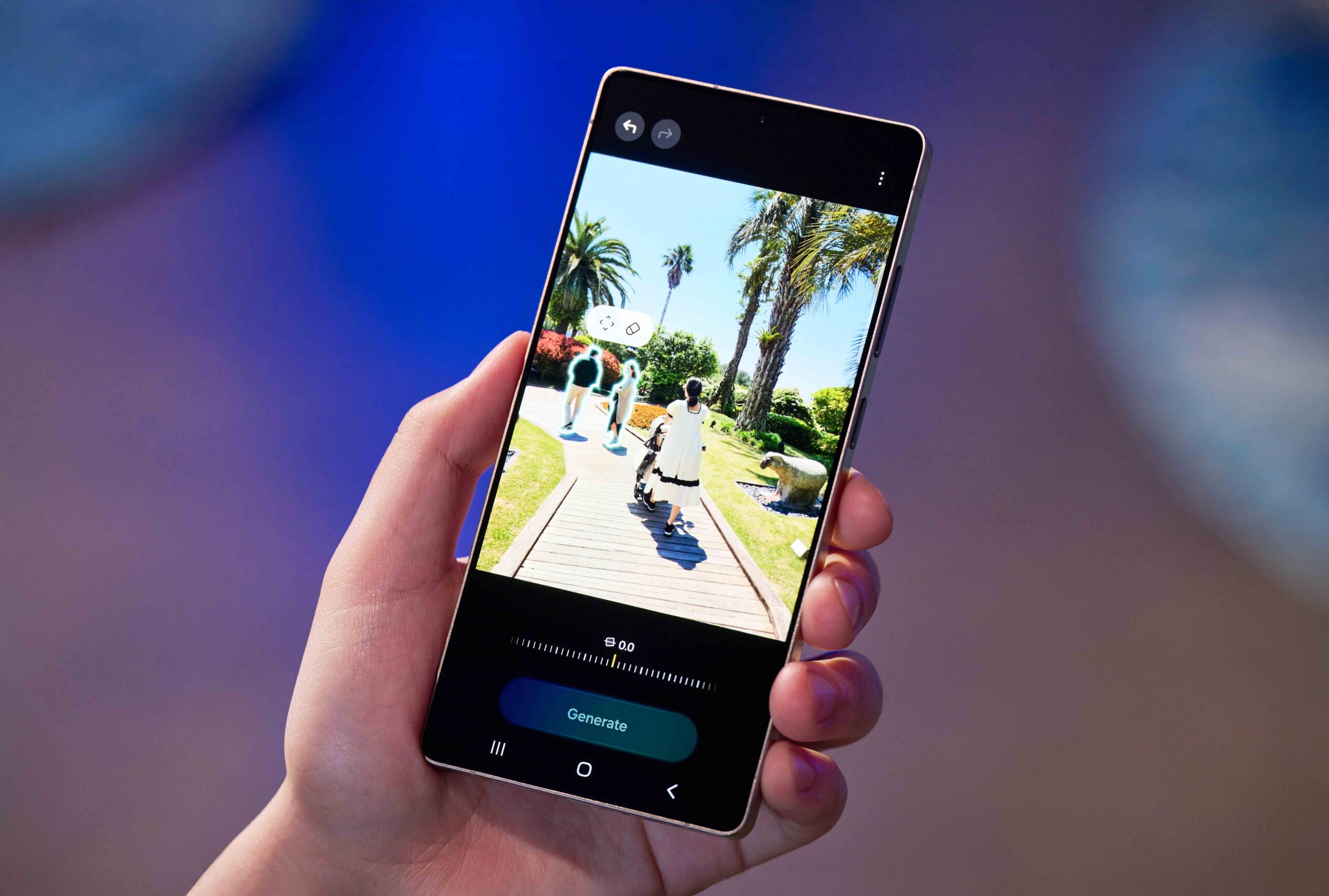 AI photo features on Samsung Galaxy S25