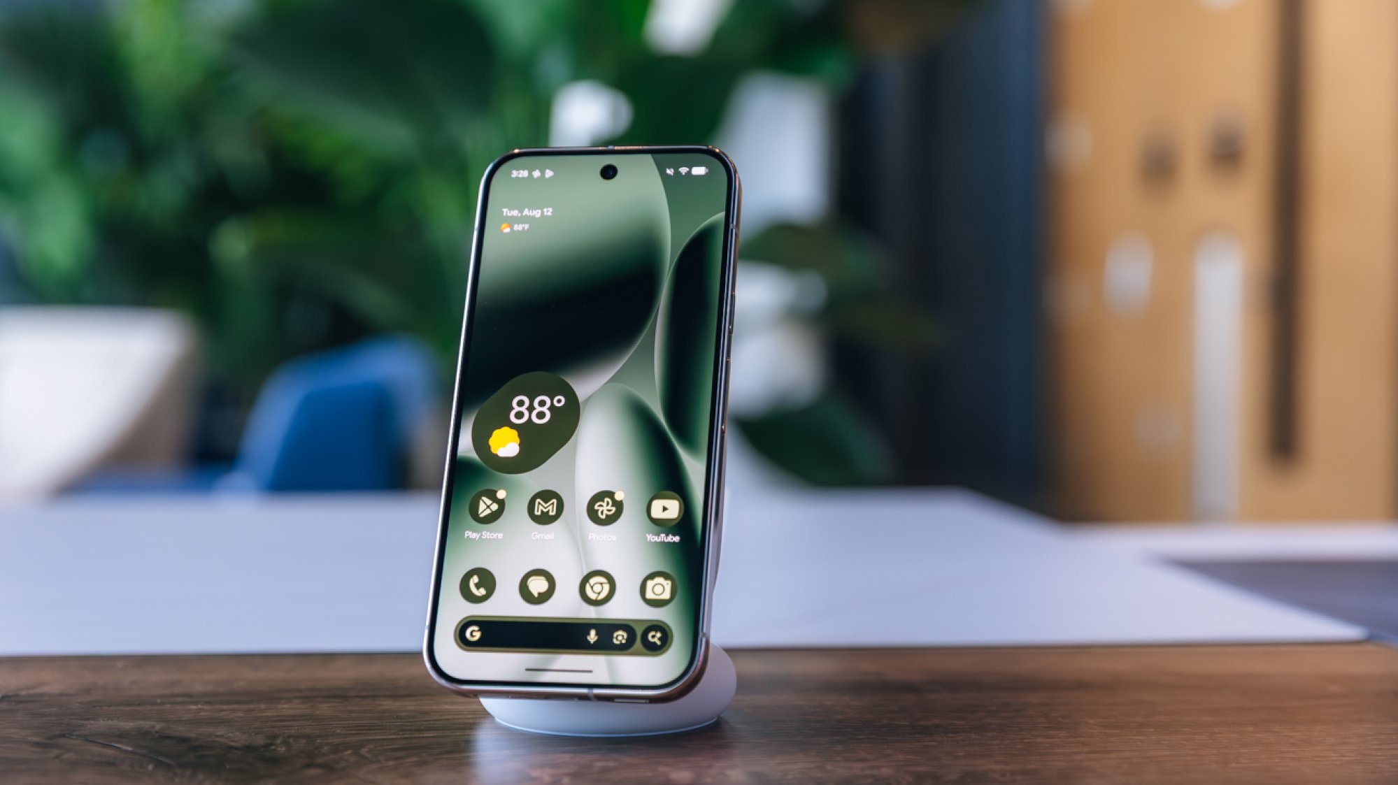 a google phone on display