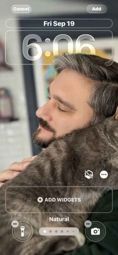 creating a custom lock screen in ios 26