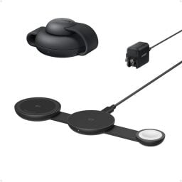 The Anker MagSafe Compatible MagGo UFO 3-in-1 Charger on a white background