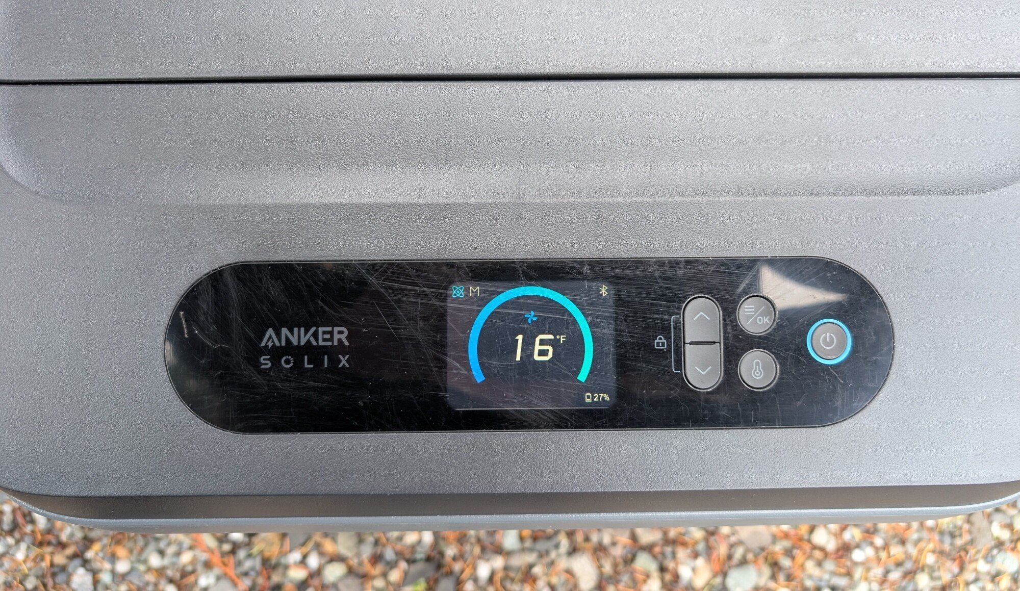 the display on the anker solix everfrost 2